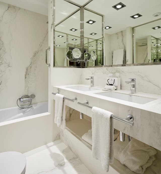 Petite Double Room with City View · foto 5