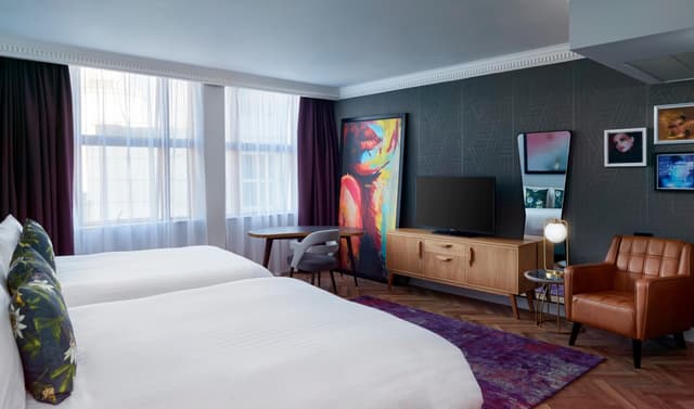 Executive King Room with 2 King Beds · photo 1