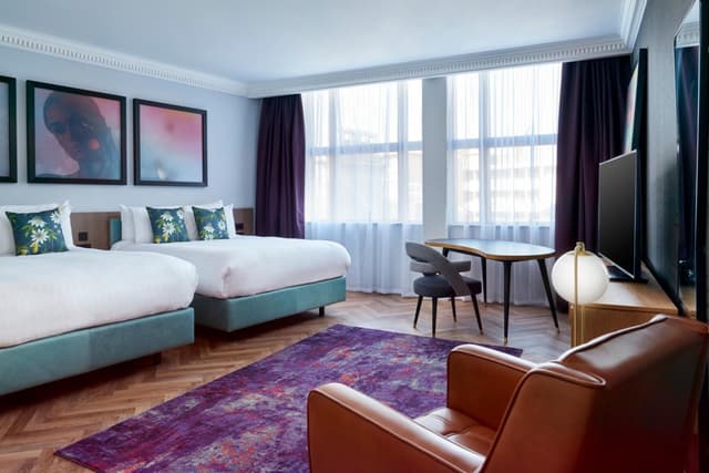Executive King Room with 2 King Beds · photo 7