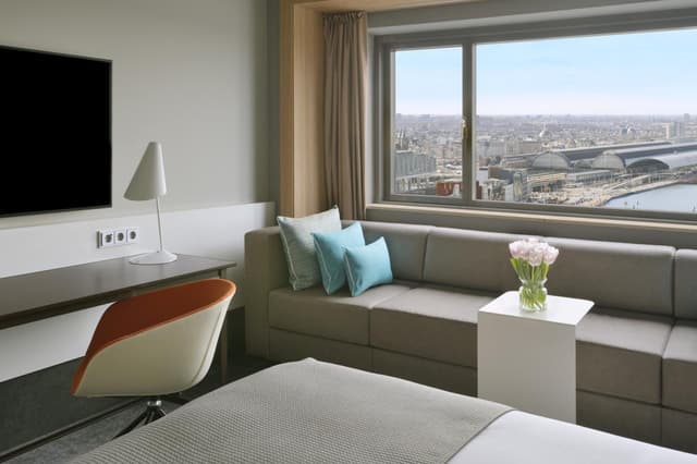 Superior King Room with View · photo 4