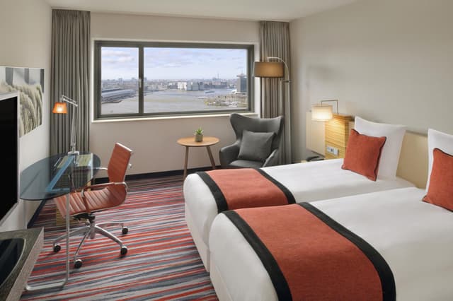 Classic Twin Room with View · photo 1