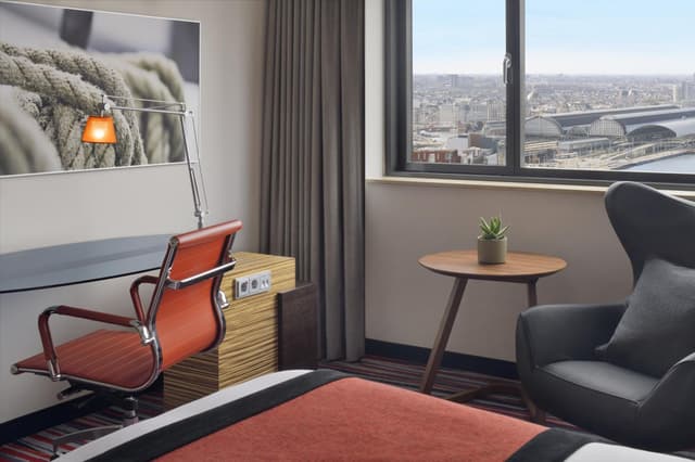 Classic Twin Room with View · photo 4