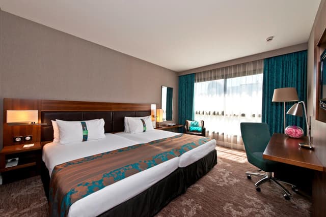 Standard Twin Room - Non-Smoking · photo 3