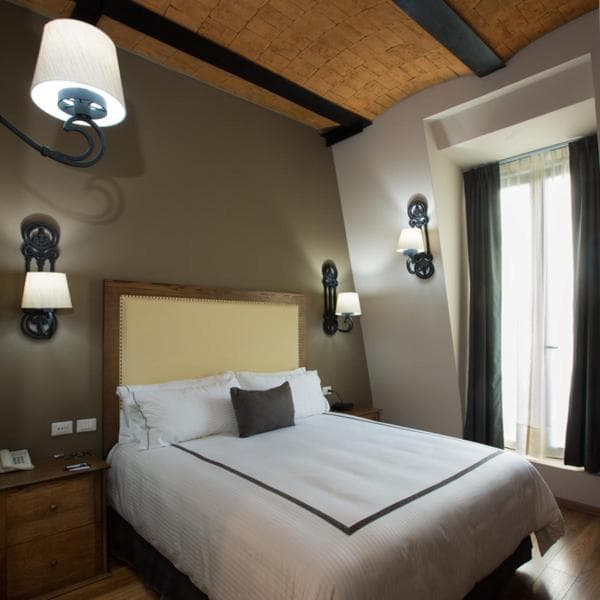 Standard King Room · photo 1
