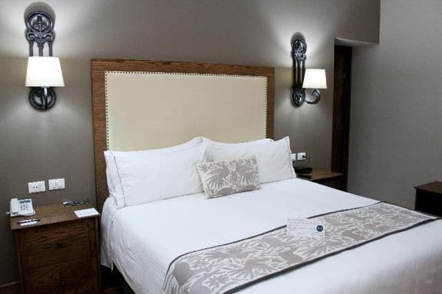 Standard King Room · photo 3