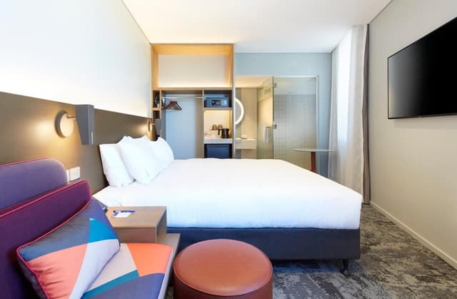 Habitación Estándar con Cama King y Espacio Adicional - Desayuno Gratuito · foto 1