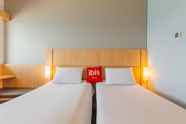 Standard Twin Room · photo 4