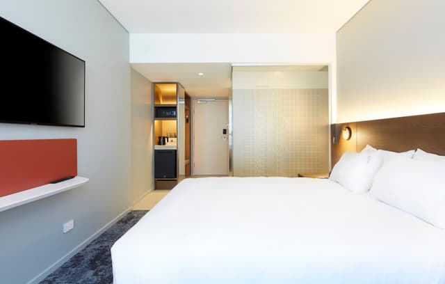 Standard Queen Room - Free Breakfast · photo 2