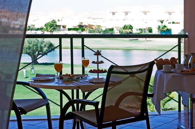 Double or Twin Room with View · photo 7