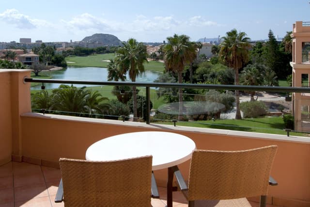 Standard Double or Twin Room with Lake View (2 adults + 1 child) · photo 2