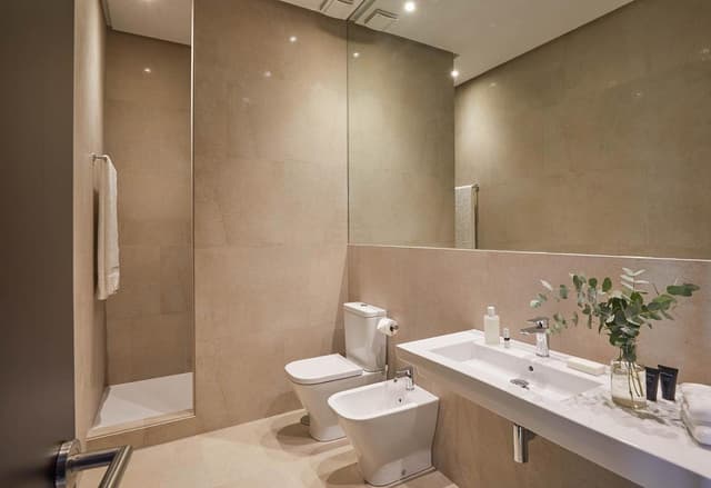Double or Twin Room (1-2 Adults) · photo 6