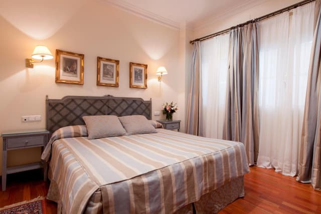 Double or Twin Room · photo 1
