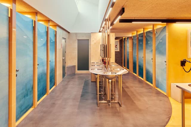 Hub · photo 2