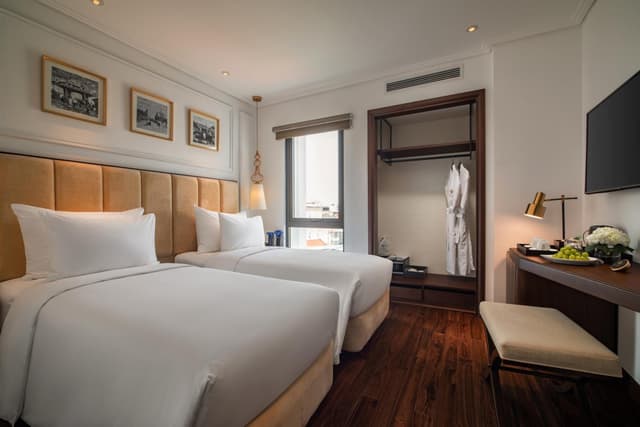 Deluxe Double or Twin Room with View · photo 2