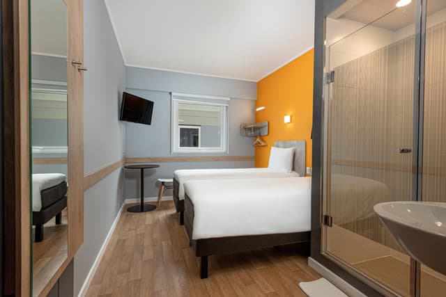 Habitación Estándar con Dos Camas Individuales · foto 4