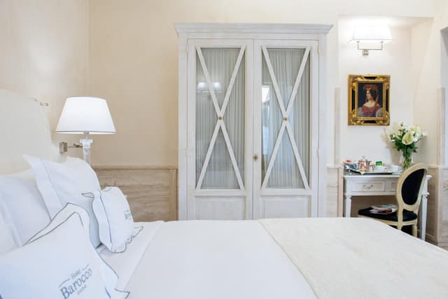 Superior Double or Twin Room · photo 4