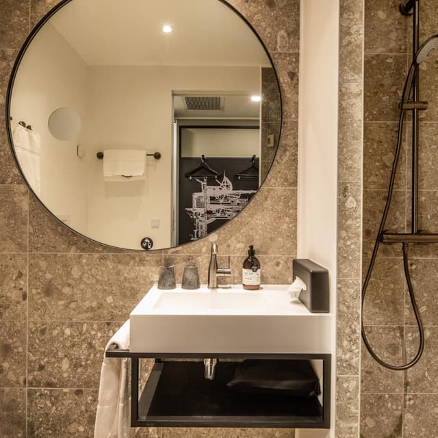 Small Double Room · photo 3