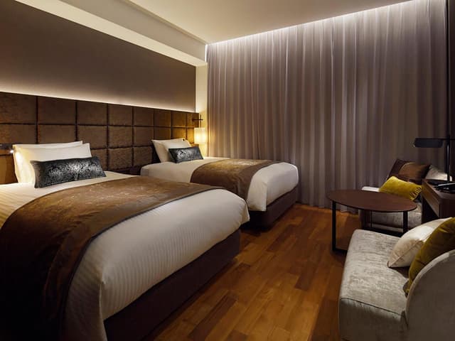 Superior Twin Room With Lounge Access - Non-Smoking · photo 2