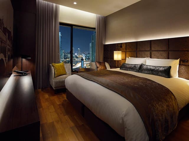 Superior Queen Room With Lounge Access - Non-Smoking · photo 4
