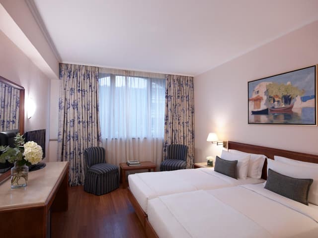 Standard Double or Twin Room · photo 1