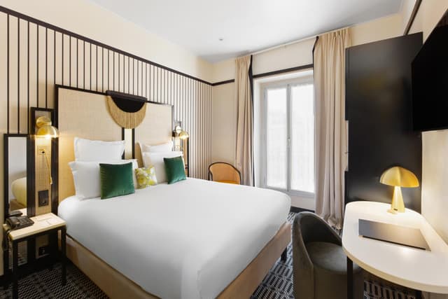 Classic Double Room - Non-Smoking · photo 5