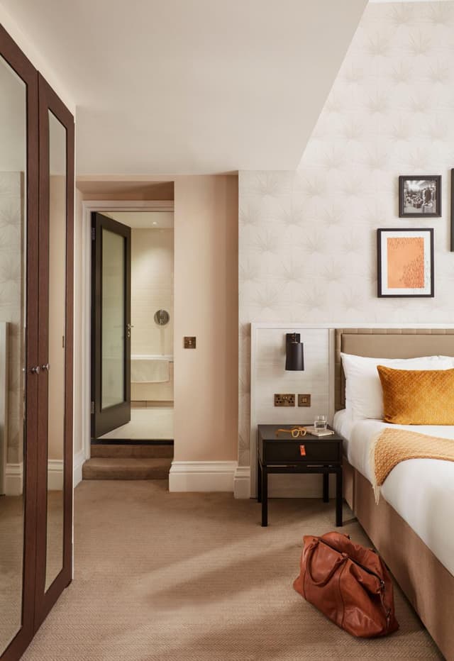 Superior King Room · photo 1