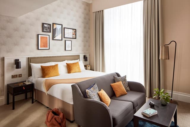 Superior King Room · photo 3
