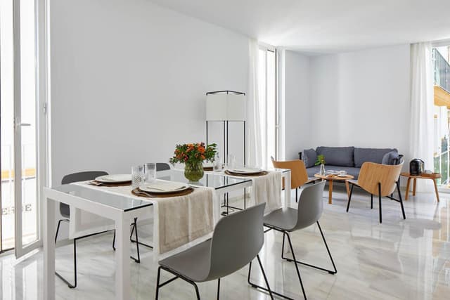 Apartment Suite · photo 3