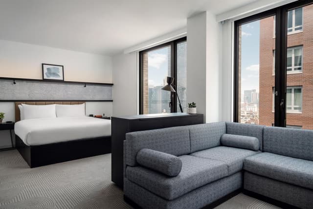 King Suite · photo 4