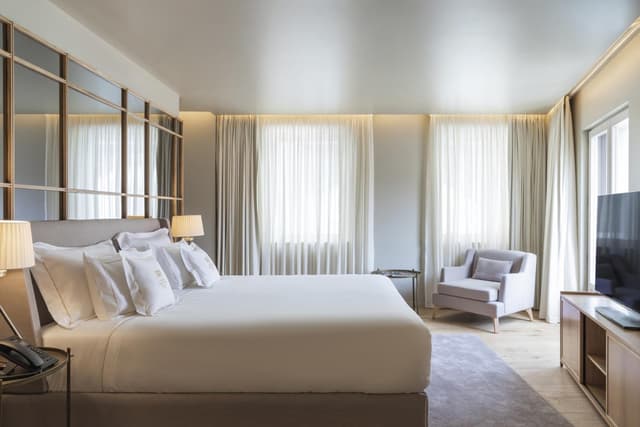 Premium King Room · photo 1