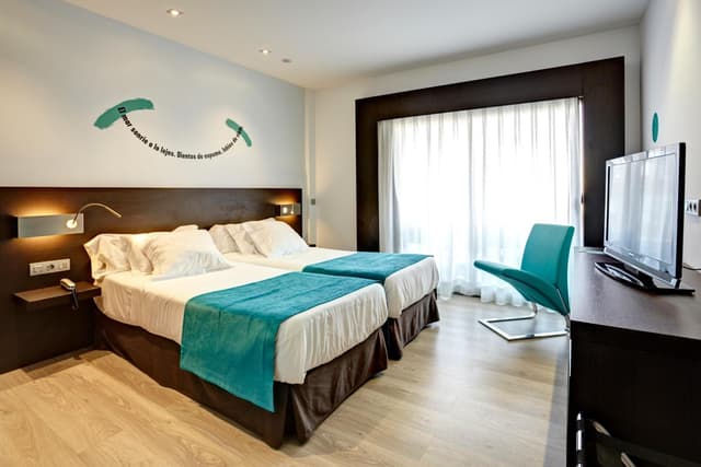 Twin Room with Sea View · photo 6