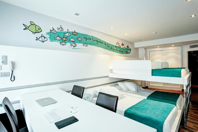 Habitación Cuádruple con Vista al Mar · foto 5
