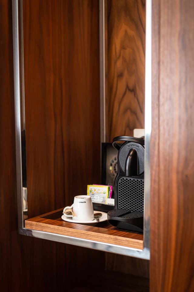 Classic Double or Twin Room · photo 5