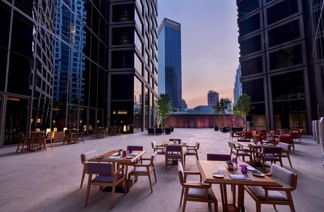 Courtyard Oasis Twin · photo 2