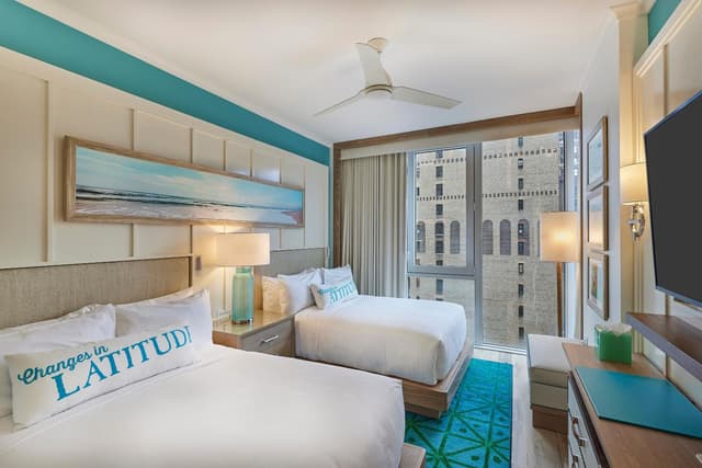 Deluxe Two Beds Hearing Accessible · photo 1