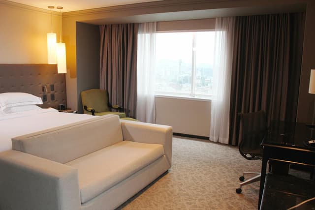 Superior executive · photo 3