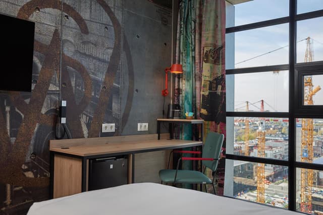 City Twin Panorama Room · photo 7