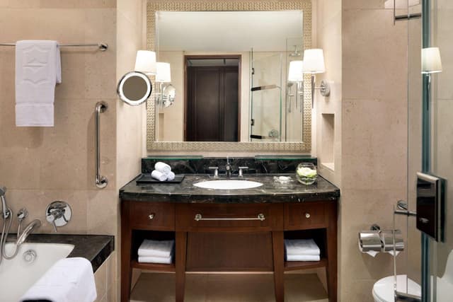Deluxe Room King · photo 4