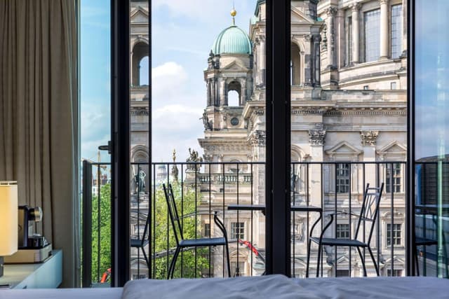 Colección Premium con Balcón y Vista a la Catedral · foto 5