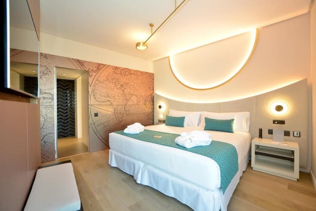 Family Suite Deluxe (2 adults) · photo 2