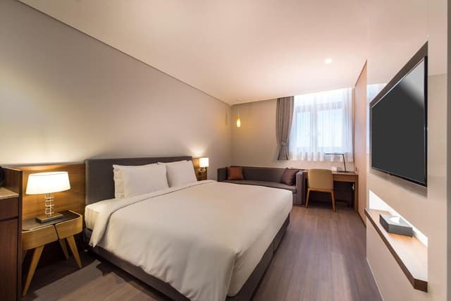 Standard King Room · photo 1