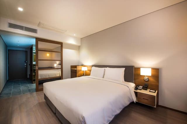 Standard King Room · photo 3