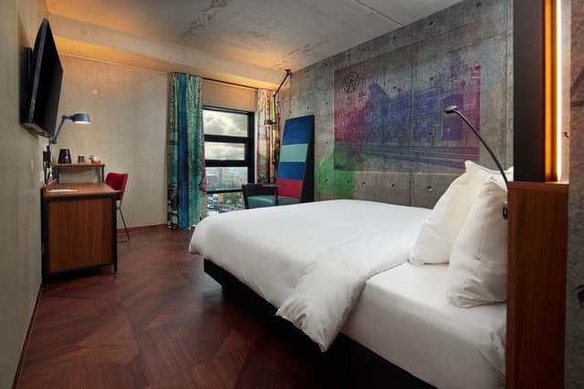 City Comfort Room · photo 1