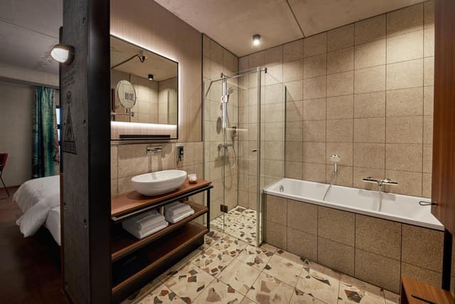 City Comfort Room · photo 4