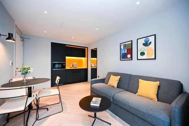 One-Bedroom Apartment · photo 6