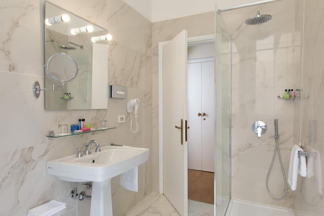 Habitación Doble Estándar o con Dos Camas Individuales. · foto 5