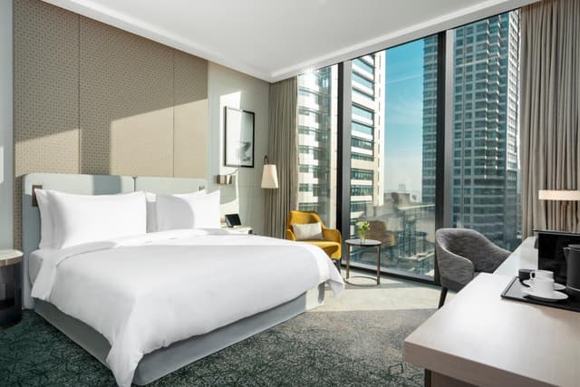 Premier Square View King · photo 1