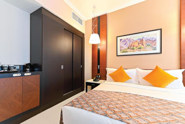 Deluxe King Room - Inclusive of 20% Discount on F&B, Laundry and SPA · photo 1