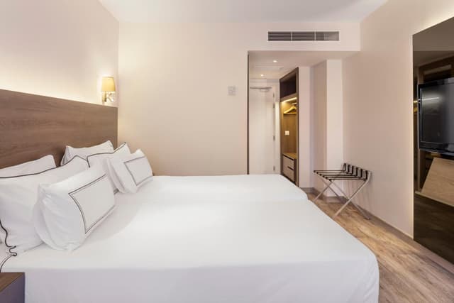 Twin Room · photo 6