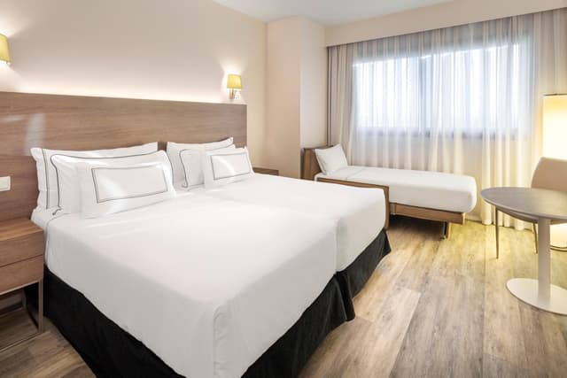 Twin Room · photo 1
